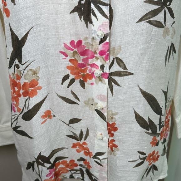 Lot of 2 Worth Button up tops blouses size Medium Floral Cream White Linen Silk - Picture 14 of 16